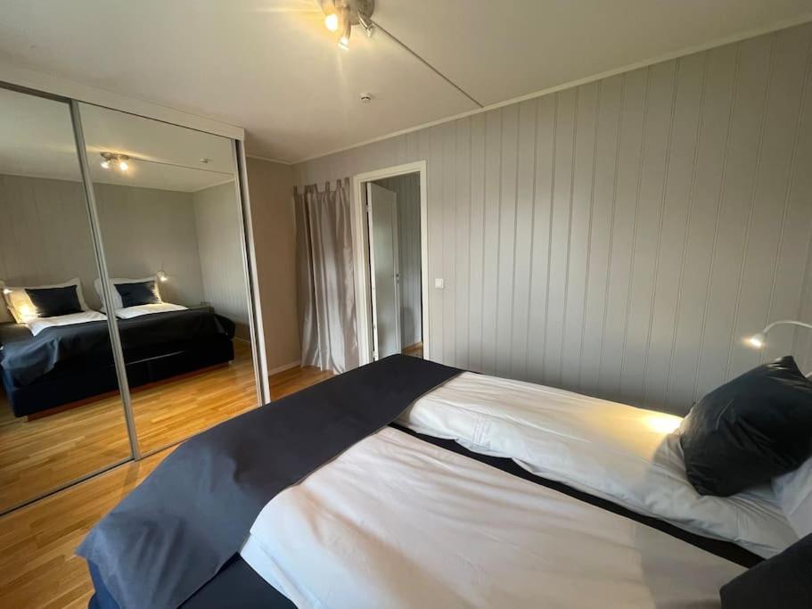 Skjomtind - Modern Apartment With Free Parking Нарвик Экстерьер фото